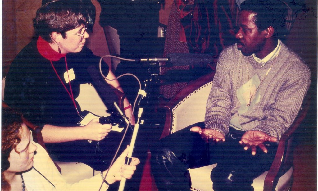 A TRAGEDY IN COMEDY!: (Hypnosis 6) Essays on the Mystique of KSA The Sage  by Tunji Ajayi