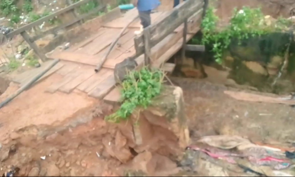 A bridge in Abuja Collapsed and Residents can't Find their Way Home