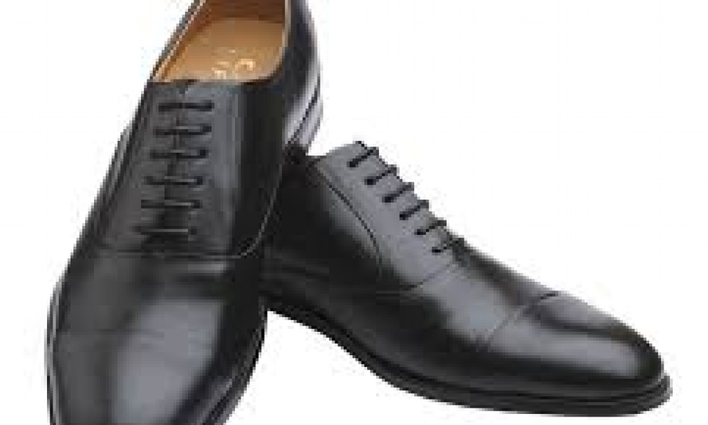 Cutting Cost: Two Different Ways You can Polish Your Shoes without Spending Money