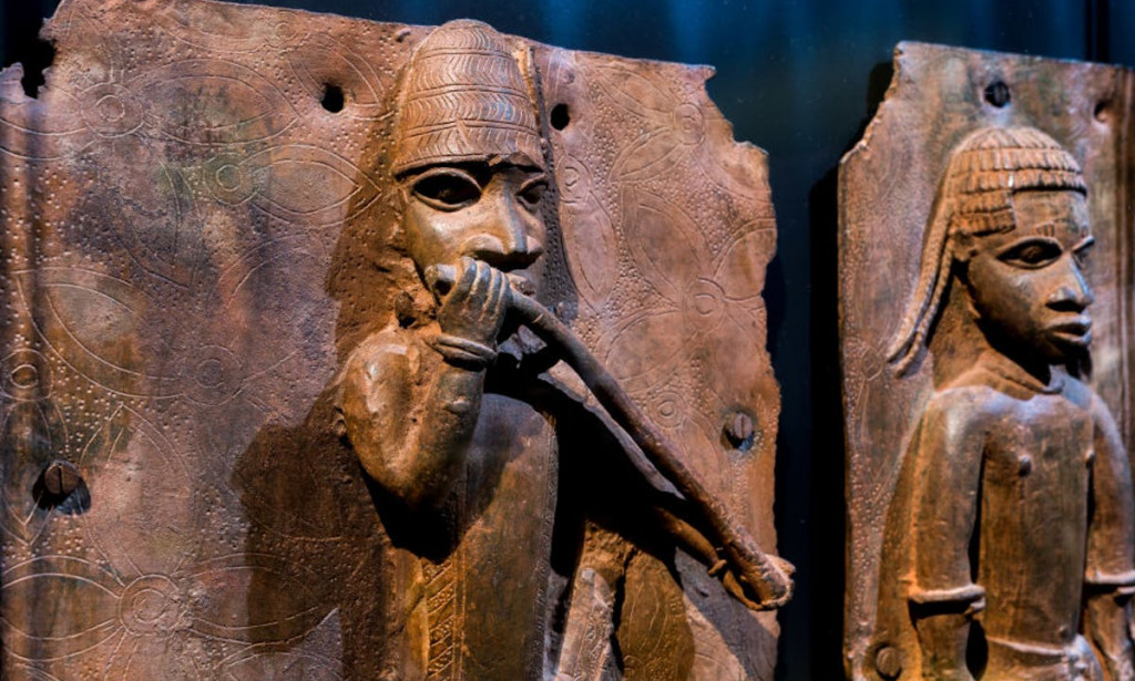 US museum considers returning LOOTED  artworks
